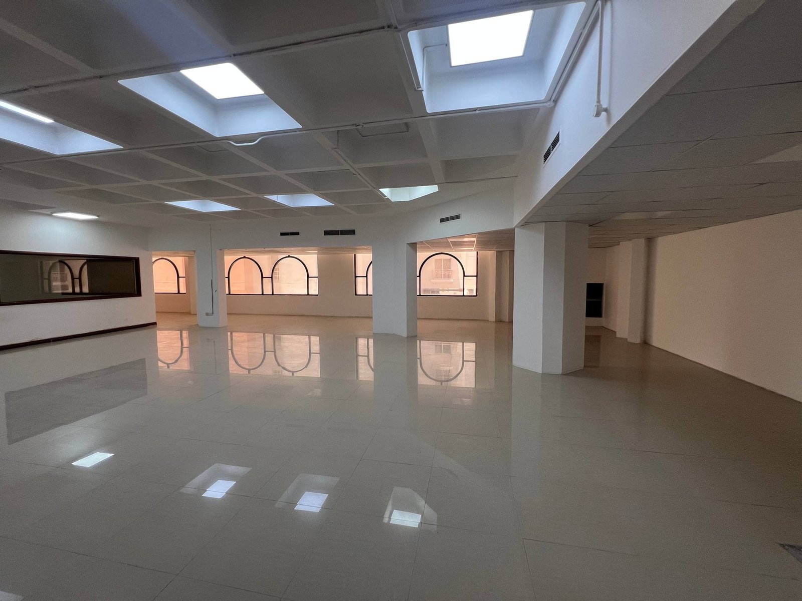 Building Bait Khuwair - Commercial · krumc-00131